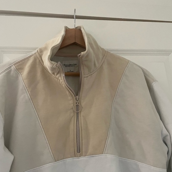 Abercrombie & Fitch Soft A&F Collection Colorblock Quarter Zip Pullover Cozy - Picture 3 of 5